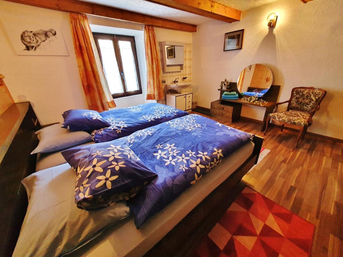 Bnb "A La Crus" Crana Extérieur photo